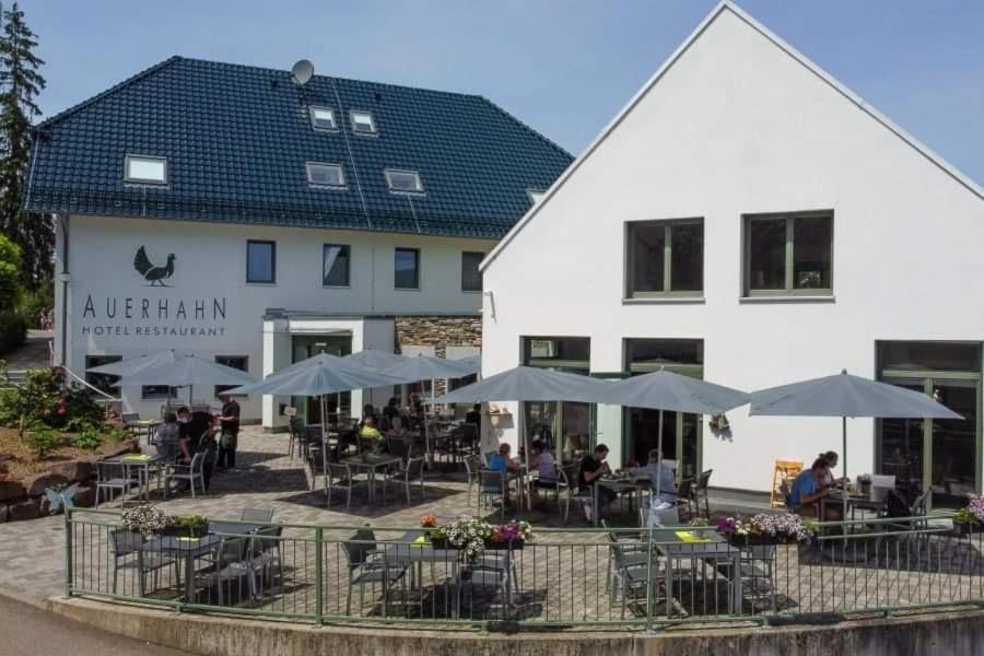 Hotel Restaurant Auerhahn Бад Вилдбад Екстериор снимка